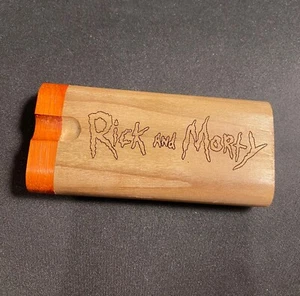 "Dugout de madera de 4"" con murciélago de madera de 3""" - Imagen 1 de 4