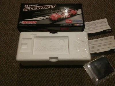 Acción Tony Stewart #20 Office Depot Impala SS 2009 1:24 fundido a presión nunca abierto Foto 1 de 4