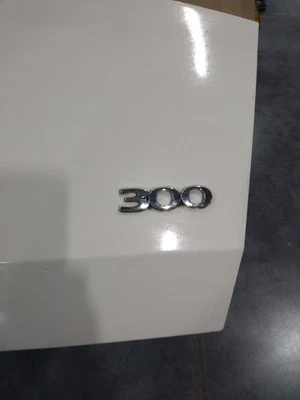 2009 Chrysler 300 Deck Lid Trunk Lid White OEM Good Condition 4DR Sedan - Image 1 of 4