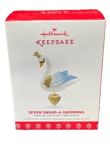 Hallmark 2017 Ornamento - 12 giorni di Natale - SETTE CIGNI-A-NUOTO - NUOVO CON SCATOLA - Foto 1 di 6