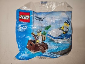 LEGO 30227 Police Watercraft Polybag 33 pcs CITY