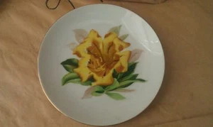 ROSSETTI CUP OF GOLD JAPAN SMALL WALL DECORATION PLATE - Picture 1 of 2
