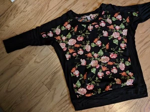 LUX Urban FOREVER 21 SLOUCHY TOP Shirt BOHO Outfitters S M Blumen Print SEIDIG  - Bild 1 von 6