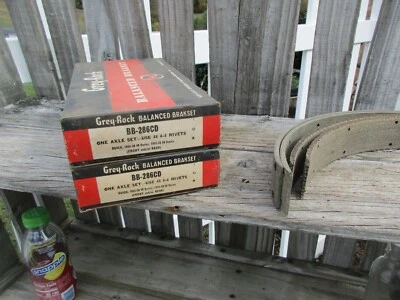 NORS FORRO DE SAPATO DE FREIO /1950-1955 BUICK - Imagem 1 de 3