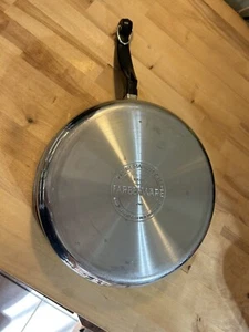 Farberware 9 Frying Pan Skillet 3QT Durable Stainless Steel Great Condition - Picture 1 of 9