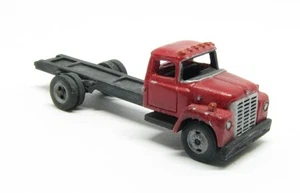 N Scale 1960's "I" Type Builder's Pack of 2 Trucks Kit- Showcase Miniatures (46) - Picture 1 of 4