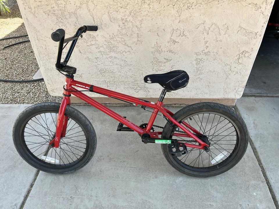 Bicicleta Redline Romp BMX Roja 20 con Asiento Serfas RX - Se vende por más de $450 Foto 1 de 4