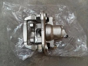 For Rear Brake Calipers with Bracket Toyota Highlander Lexus RX330 RX350/ - Bild 1 von 4