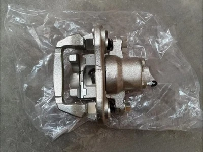 For Rear Brake Calipers with Bracket Toyota Highlander Lexus RX330 RX350》 - Изображение 1 из 4
