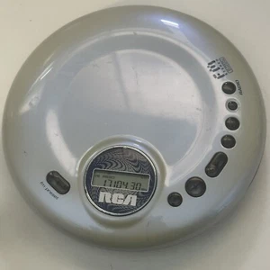 RCA Portable Discman Disc Player with FM Radio RP1612 White Silver - Picture 1 of 8