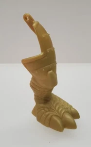Gargoyles Deluxe Battle Double Griffin Goliath Left LEG Figure Armor Accessory - Picture 1 of 2