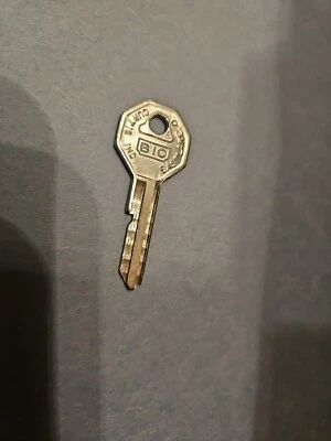 NORS CURTIS B-10 BLANK KEY FOR GENERAL MOTORS CARS (1) - Image 1 of 4