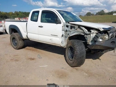 Chassis ECM Transfer Case Right Hand Dash Fits 05-08 TACOMA 5232681 - Image 1 of 4