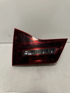 Conjunto de luces traseras interiores laterales derechos Acura MDX 2010-2013 OEM - Imagen 1 de 4