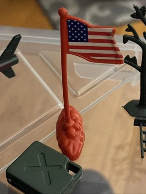 Lot of Over 50 Pieces Vintage MPC Battlefront Dark Gray Green Soldiers Plus - Image 1 of 4