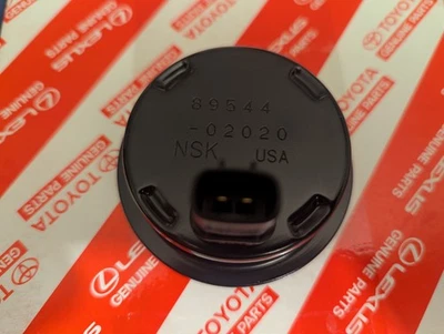 Genuine ABS Sensor Rear for Toyota Corolla 2003-2007 Matrix OEM 89544-02020 - Image 1 of 3