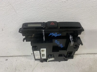 Suzuki Grand Vitara 2004-2006 y XL-7 XL7 reloj interruptor de peligro fabricante de equipos originales Foto 1 de 4