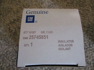 Cadillac CTS Genuine GM Stabilizer Bar Bushing 25745851 - Picture 1 of 1