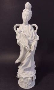 Vintage chinesische Dehua Kwan Yin Guan Yin Lotus Figur Statue Porzellan  - Bild 1 von 5