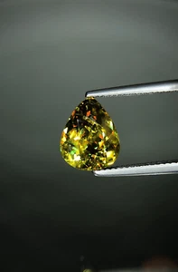 Sfene di Fuoco Sfaccettata Naturale 3,80 Ct, Titanite Pietra Preziosa Sciolta Pakistan - Foto 1 di 2