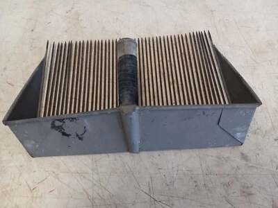 Rastrillo manual original 1950 Downeast Maine condado de Washington acero arándano 40 dientes Foto 1 de 4