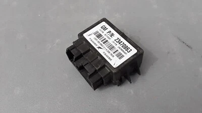 Módulo de control térmico asiento trasero Cadillac Escalade ESV 2015-2020 23470863 OEM Foto 1 de 4