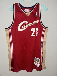 MITCHELL & NESS LEBRON JAMES CLEVELAND CAVALIERS SEWN JERSEY YOUTH LARGE 14-16 - Picture 1 of 6