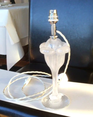 DAUM TISCHLAMPE WUNDERSCHÖNE KRISTALL VINTAGE TULPENLAMPE - ATEMBERAUBEND - Bild 1 von 4