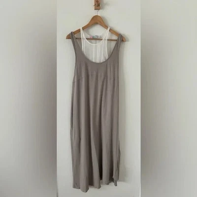 Vestido sin mangas Free People Beach Razor Back usado en excelente estado moca talla L Foto 1 de 4