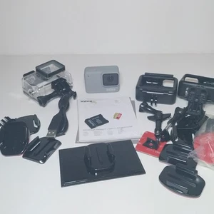 Gopro Hero 7 White Edition Action Camera COMPLETA Con Accessori E Micro SD - Imagen 1 de 13