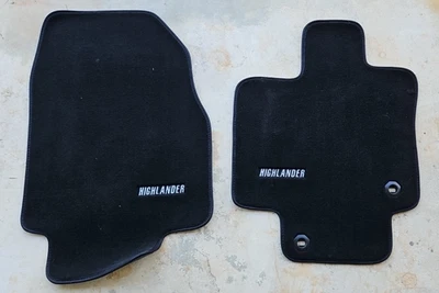 Alfombrillas delanteras negras originales OEM para Toyota Highlander 2020-2023 Foto 1 de 4