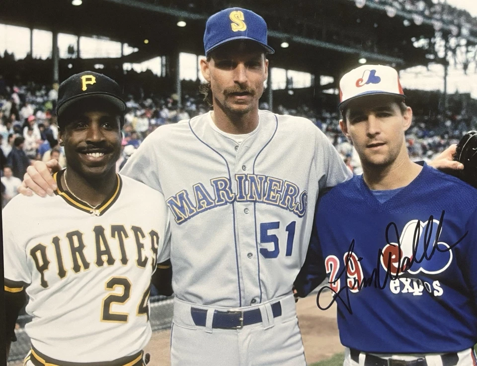 Tim WALLACH SIGNED 8x10 Photo! Montreal Expos! Gold Glove! All Star! MLB! W/COA - Image 1 of 2