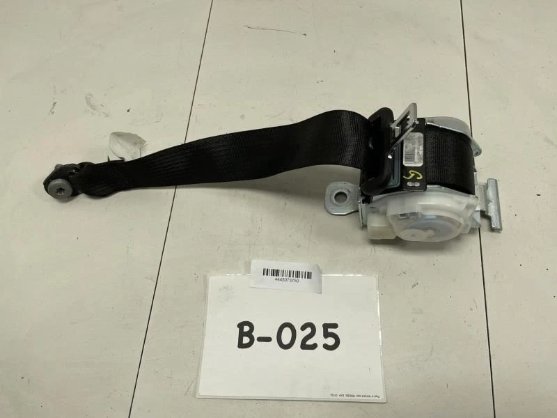 Chevrolet Malibu 2014 retractor de cinturón de seguridad trasero derecho OEM+ Foto 1 de 4