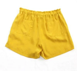 New GOLD HAWK Shorts 100% SILK Women's X-SMALL XS Yellow Pockets Walking $168 - Picture 1 of 6
