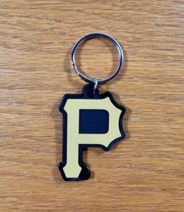 Pittsburgh Pirates Keychain Official Team Logo MLB Baseball 2019 Rubber Key Ring - Picture 1 of 3