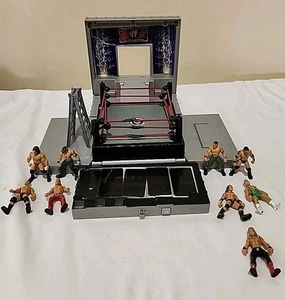 2006 WWE Fold-up Micro Agression Wrestling Ring, 9 Micro Wrestlers, Travel Ring - Picture 1 of 14