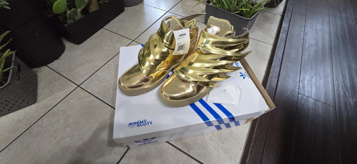 adidas Jeremy Scott x Wings 3.0 Solid Gold for Sale adidas Jeremy Scott x Wings 3.0 Solid Gold for Sale