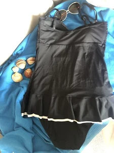 Kostüm, Designer Style mit Rüschen, gepolsterter BH-Stil, diesen Sommer Köpfe drehen! - Bild 1 von 6