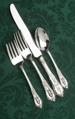 Rose Point de Wallace Plata de Ley - Ajuste TAMAÑO 4 Almuerzo, Hoja Francesa Foto 1 de 4