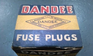 DANDEE 15 AMP FUSE PLUGS; BOX OF 5 - Picture 1 of 3