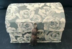 JEWELRY BOX FLOWER THEMED - Picture 1 of 2