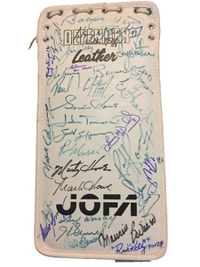 Jofa Hockey Blocker with 58 Autographs Gretzky, Richard, Howe, Bower, Parent JSA - Bild 1 von 24
