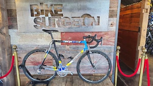 Colnago C40 Carbon Mapei Road Bike - Campagnolo Chorus - Campy Bora Wheelset - Picture 1 of 15