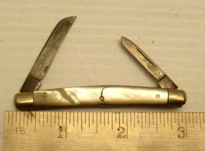 2.75" E.C. SIMMONS, KEEN KUTTER, PEARL HANDLE "WHITTLER" KNIFE for restoration - Image 1 of 4