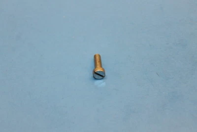 NOS YAMAHA CYL HEAD SCREW 6X30 YF1 TD1 MF1 PART# 92301-06030-00 - Изображение 1 из 4