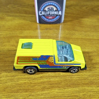 Mini furgoneta Hot Wheels Blue Card Inside Story amarilla BW Blackwall Hong Kong HK 1980 Foto 1 de 4