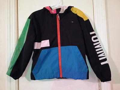 Sudadera con capucha Tommy Hilfiger Child XS 4-5 negra con cremallera. Foto 1 de 3