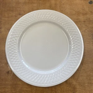 Oneida BASKETWEAVE Dinner Plate 10 3/4" All White 1 ea      2 available - Picture 1 of 4