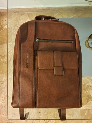 Zaino PIQUADRO in Pelle Marrone - Immagine 1 di 4