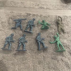 6 Vintage MPC Metallic Blue Allied Soldier Army Men & 3 Other Hong Kong Toys - Picture 1 of 5